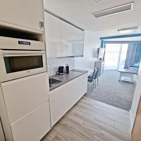 Seaside Park Private By Villmaris 아파트 *